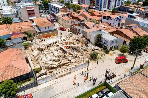 У Бразилії обвалився семиповерховий житловий будинок