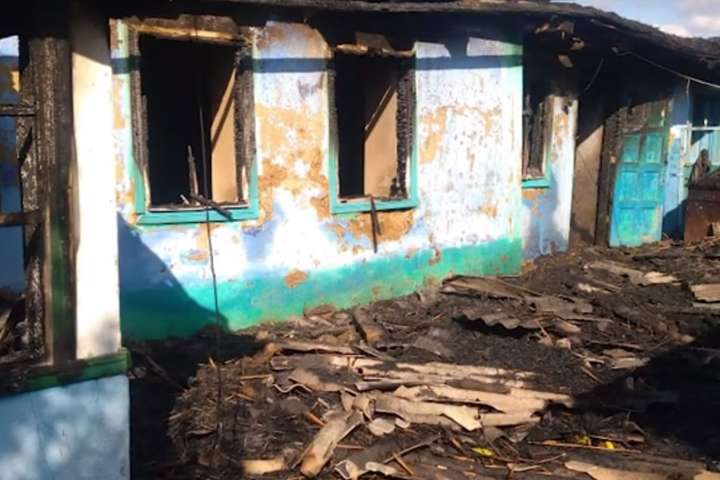 На Одещині через ревнощі чоловік спалив чужий будинок
