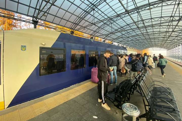Укрзалізниця планує цього року запустити новий потяг українського виробництва до аеропорту «Бориспіль»