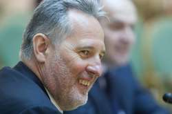 Time: Компромат на Байдена Джуліані отримав від Фірташа