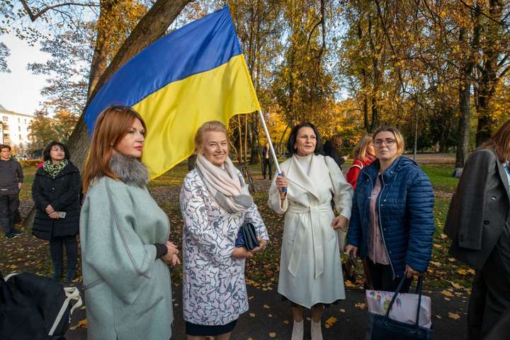 Зеленський назвав українську діаспору в Латвії «голубами миру»