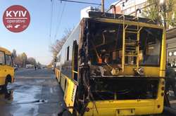 В Киеве на ходу загорелся троллейбус