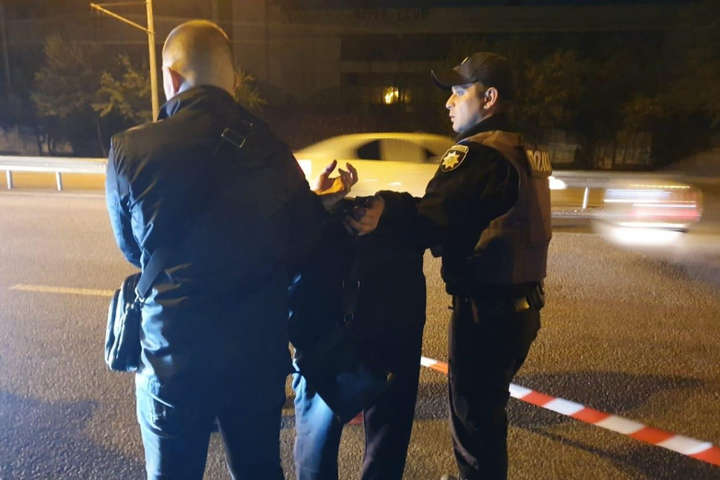 У Дніпрі четверо чоловіків обстріляли «Мерседес»: вбито водія