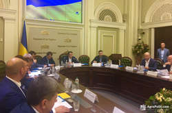 Аграрний комітет за 10 хвилин підтримав законопроєкт про продаж землі