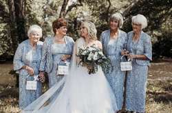 У невесты четыре бабушки и каждая из них была цветочницей на свадьбе