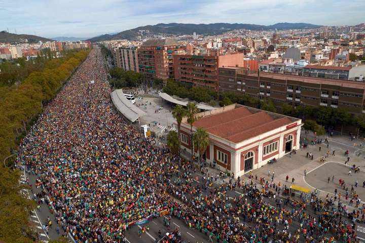 В Каталонии стартовала масштабная забастовка