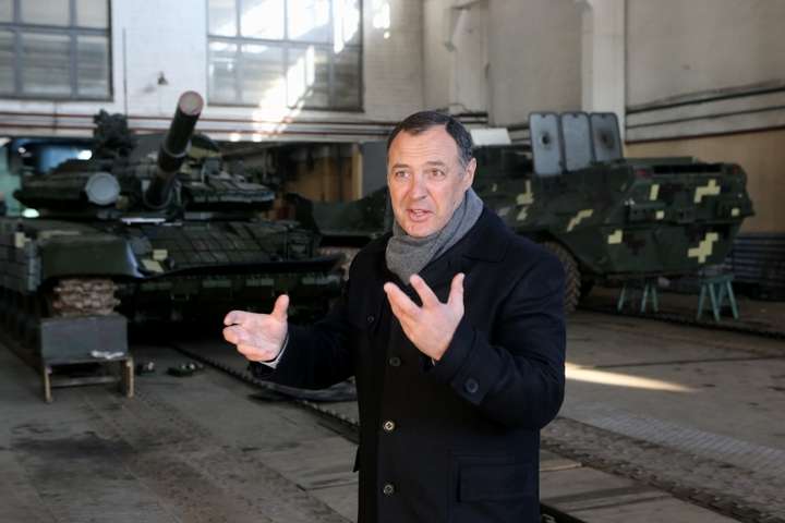 «Укроборомпром» звільнив директора Київського бронетанкового заводу 