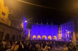 У місті Манреза велелюдна акція проходить біля монастиря Монсеррат, який вважається символом боротьби за незалежність Каталонії