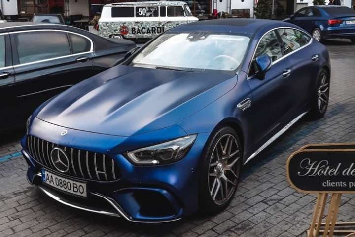 В Україні помітили найпотужнішу та одну з найдорожчих моделей Mercedes