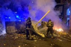 Сепаратисти підпалювали барикади, які потім прибули гасити пожежники