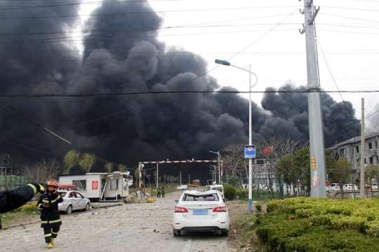 На китайському заводі сталася пожежа – є загиблі