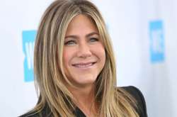 Дженнифер Энистон умилила сеть архивным снимком