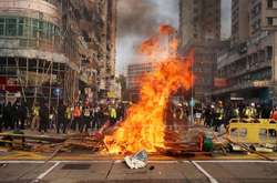 У Гонконгу поновилися багатотисячні протести