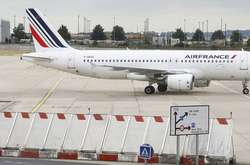 Пасажирський літак Boeing-777 французької авіакомпанії Air France 21 жовтня здійснив в екстрену посадку в токійському аеропорту Ханеда