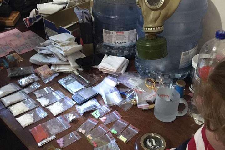 У Києві судитимуть наркодилера, у якого вилучили «товару» на 1 млн грн (фото)