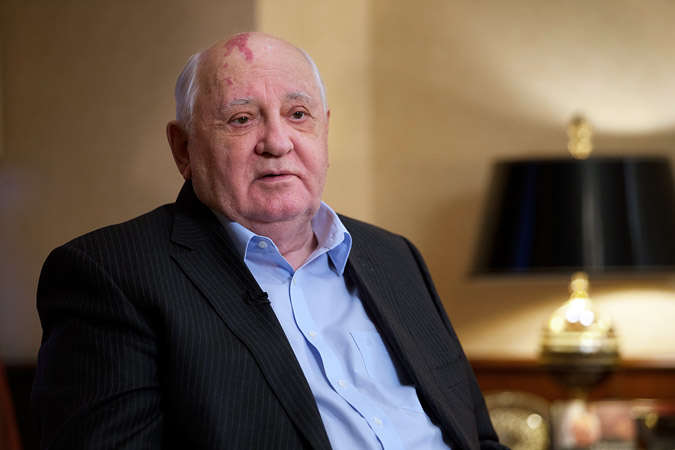 Хто переміг у Холодній війні? Горбачов обурений тим, як Захід образив росіян