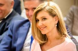 Зеленская продемонстрировала элегантный образ с интронизации императора Японии