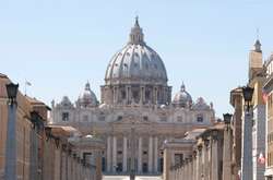 Ватикан опроверг сообщения об угрозе дефолта