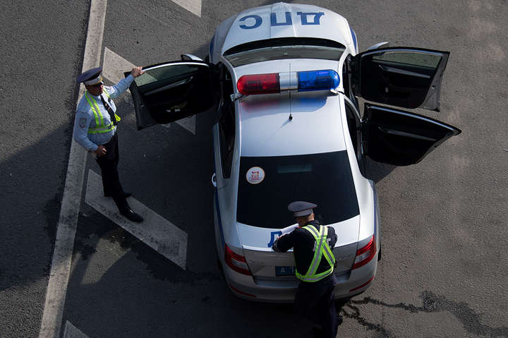 У Росії службовий автомобіль прем’єра Медведєва збив пішохода
