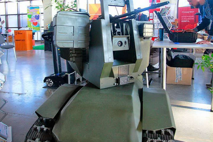 В Днепре представили боевого робота для Вооруженных Сил Украины