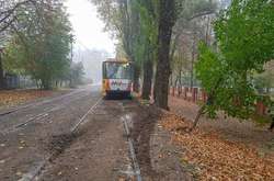  Трамвай зійшов з колії і заблокував рух 