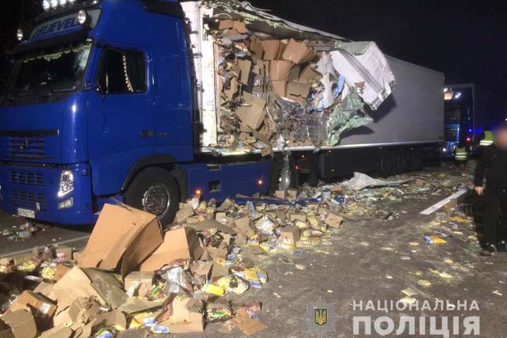 В Ривненской области столкнулись грузовики, есть погибший