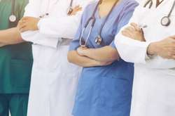 На Львівщині оголосили підозру трьом лікарям через смерть породіллі