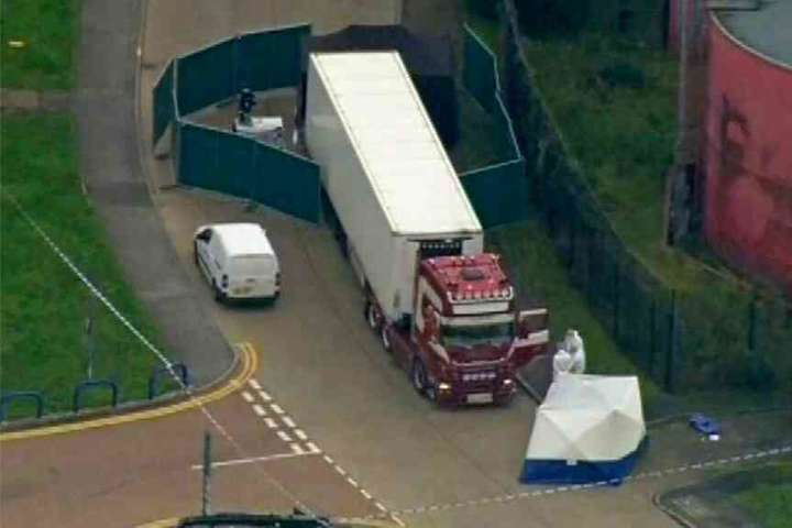 Вантажівка з 39 трупами: у поліції Британії розповіли подробиці