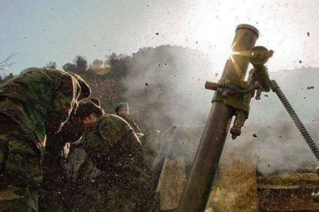 Бойовики обстріляли українських бійців під Мар’їнкою і Талаківкою