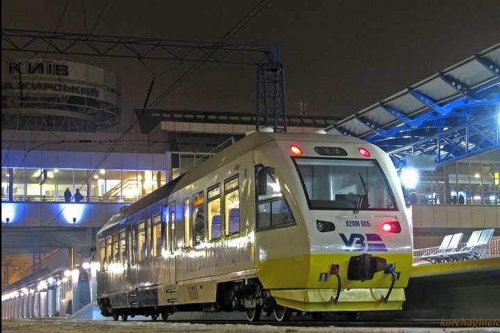 Из аэропорта «Борисполь» в Киев начнет ездить дополнительный ночной поезд