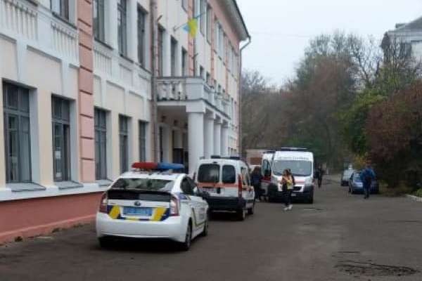 У школі в Києві сталася надзвичайна подія: є постраждалі