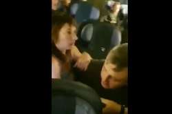 В Росії подружжя займалося сексом в салоні літака, незважаючи на пасажирів, які сиділи поруч