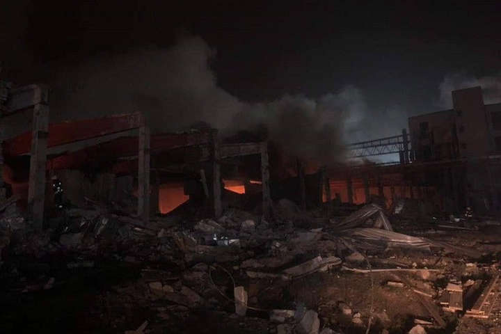 «Схоже на землетрус»: на заводі у Дніпрі прогримів потужний вибух