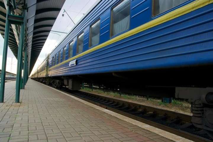 Укрзалізниця відкрила рух потягів на відремонтованій ділянці Волноваха – Комиш-Зоря