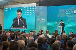 Володимир Зеленський виступив на форумі в Маріуполі