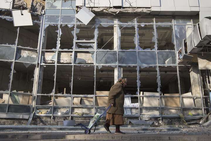 В Офісі президента порахували, скільки грошей треба на відновлення Донбасу