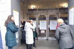 Кияни обурені: станцію «Золоті ворота» почали закривати в годину пік