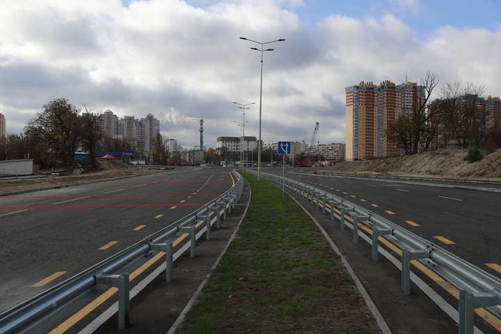Відкривається ділянка Великої Окружної дороги Києва, яку мали зробити ще 16 років тому