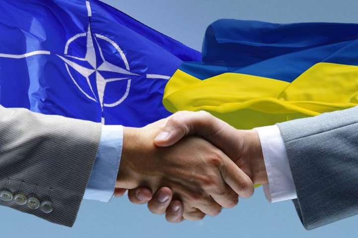Партія Порошенка зареєструвала проект заяви щодо інтеграції України в НАТО 