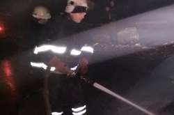 Рятувальники змили пальне з дороги