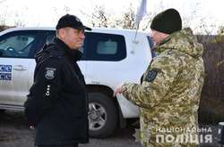 Разведение сил: полиция и Нацгвардия усилили патрулирование в Золотом