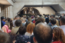 Через загрозу давки станція «Арсенальна» закрита на вхід