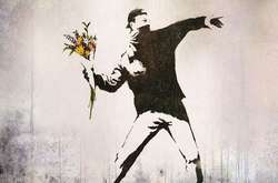 В сети впервые появилось фото художника Banksy