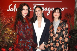  Деми Мур с дочками 
 Фото: instagram.com/buuski/ 