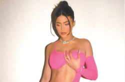  Кайли Дженнер 
 instagram.com/kyliejenner/ 