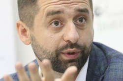 Ризик у розведенні сил на Донбасі є, але керівництво України намагається цей ризик мінімізувати, – Арахамія