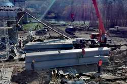 У Станиці Луганській почали монтаж другої металоконструкції мосту