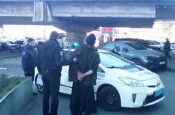 За носіння забороненої символіки на порушника було складено протокол про адміністративну відповідальність та накладено штраф