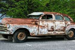 У Києві виявили три сотні покинутих автомобілів