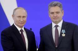  Путін та Малінов під час церемонії у Москві 4 листопада 